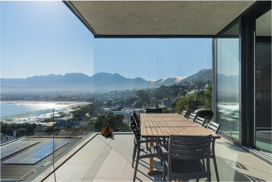 To Let 3 Bedroom Property for Rent in Gordons Bay Village Western Cape